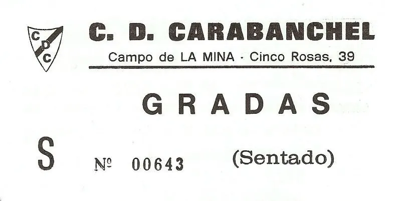 Entrada antigua de un partido del Carabanchel